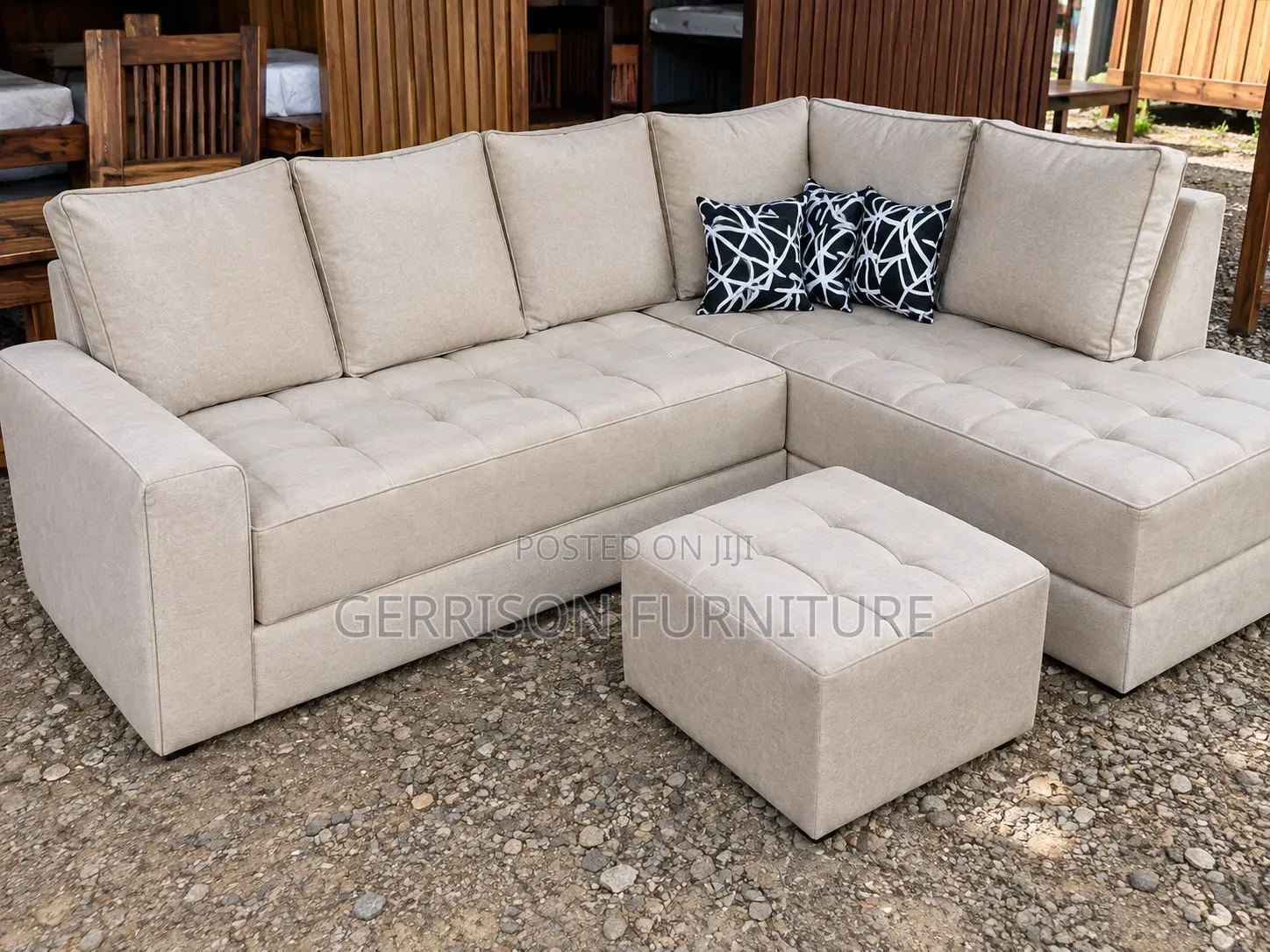 Modern 4-Seater L-Shaped Sofa With Matching Ottoman