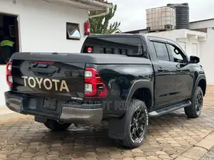 Toyota Hilux 2019 Black