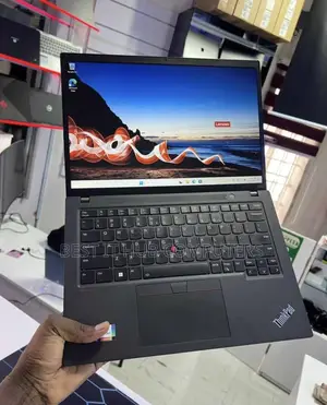 Laptop Lenovo ThinkPad T14s G4 32GB Intel Core i7 SSD 512GB