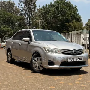 Toyota Axio 1.5 G 2WD 2012 Silver
