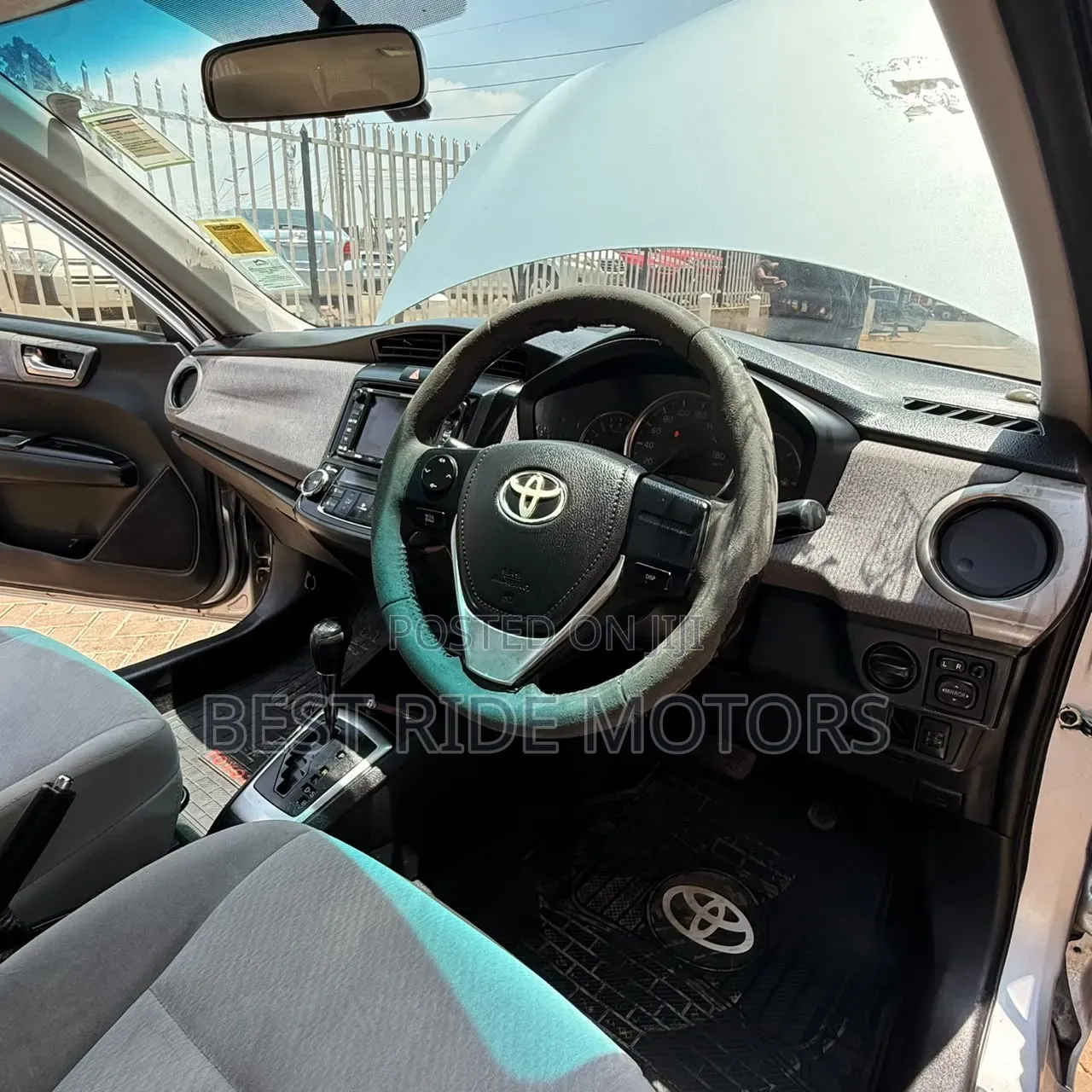 Toyota Axio 1.5 G 2WD 2012 Silver