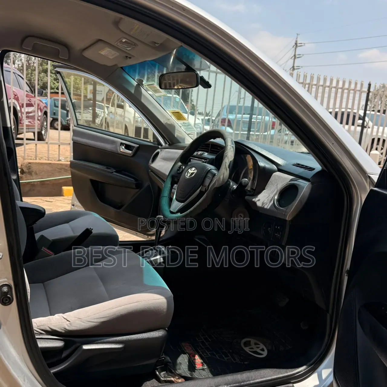 Toyota Axio 1.5 G 2WD 2012 Silver