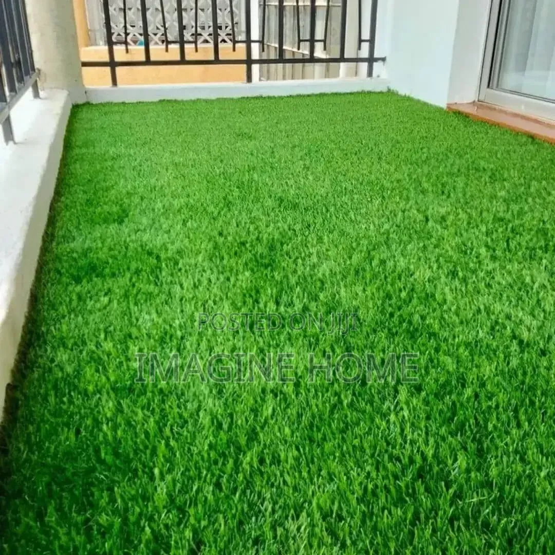 Big Balcony With Turf Grass Carpet