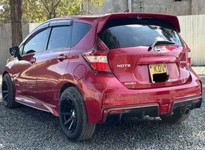 Nissan Note 1.2 Hybrid NISMO 2019 Red