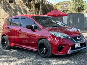 Nissan Note 1.2 Hybrid NISMO 2019 Red