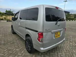 Nissan NV1500 2014 Silver