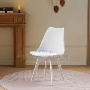 Modern Plastic/Polypropylene Nordic-Style Dining Chair