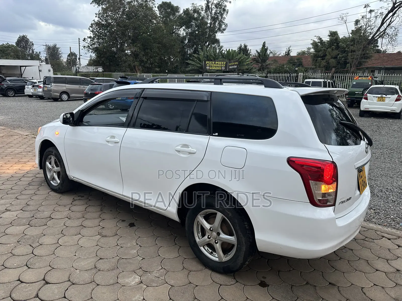 Toyota Corolla Fielder 2011 White