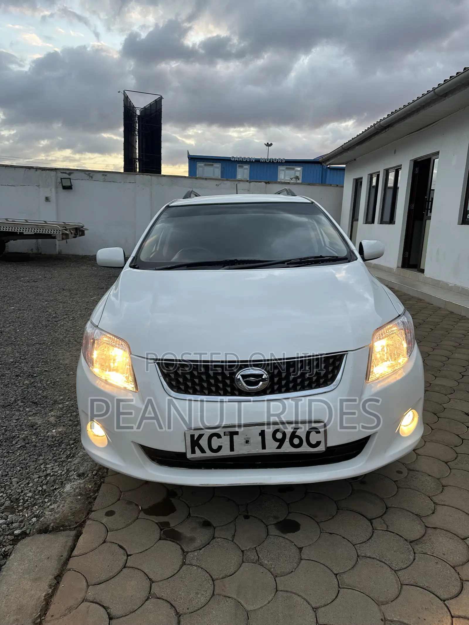 Toyota Corolla Fielder 2011 White