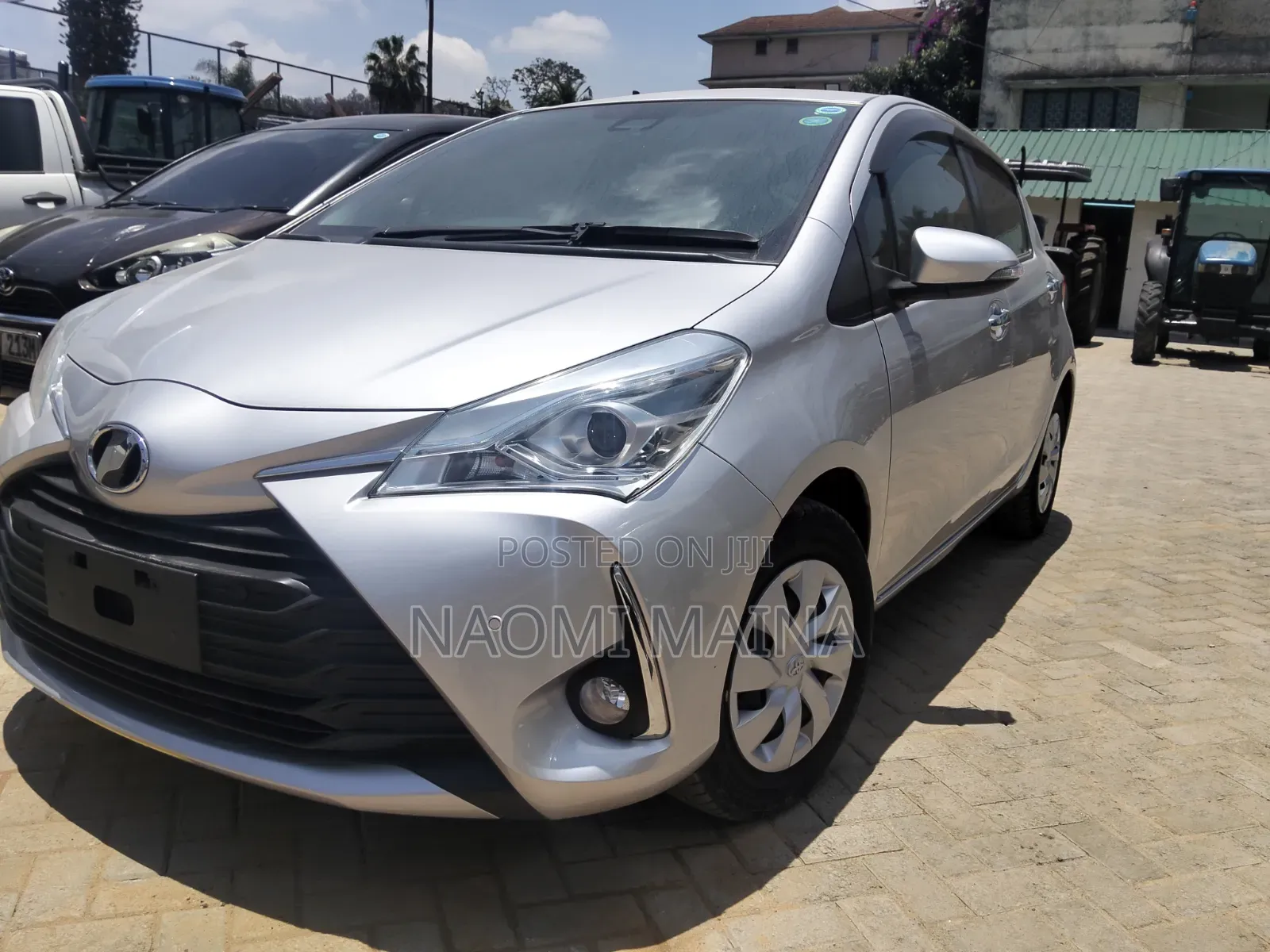 Toyota Vitz 1.3 AWD 5dr 2019 Silver