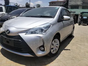 Toyota Vitz 1.3 AWD 5dr 2019 Silver