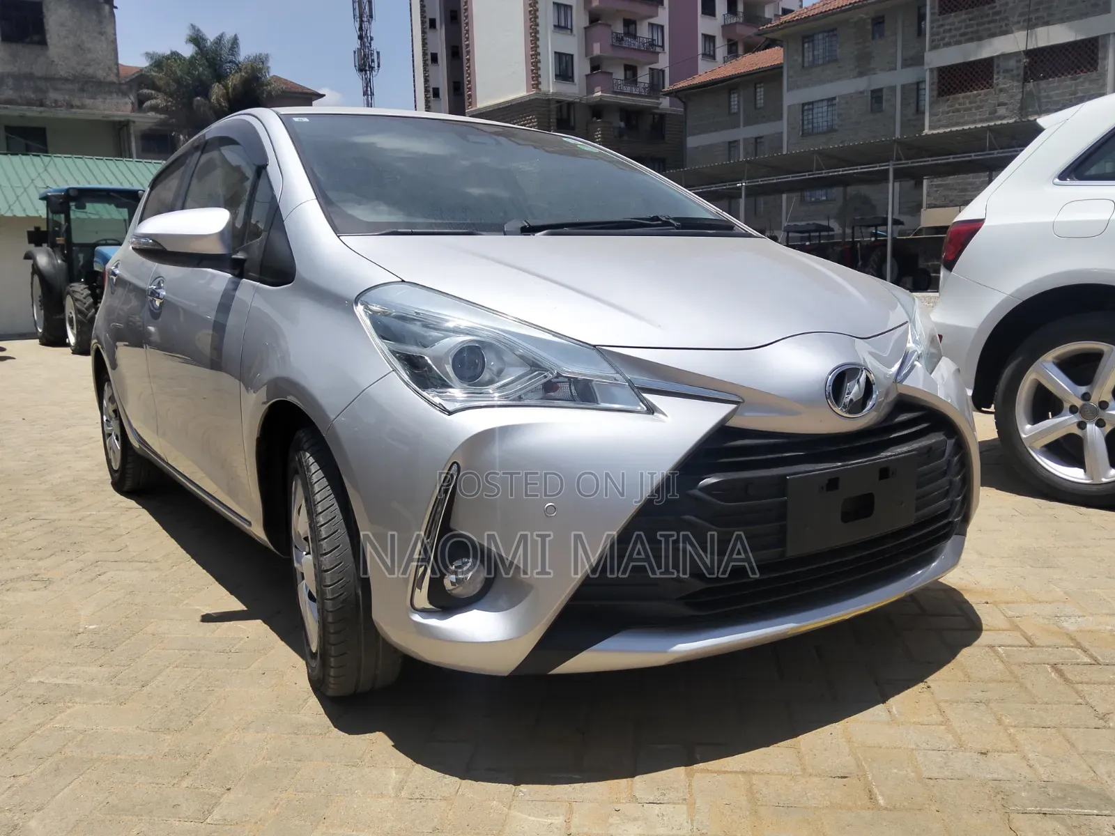 Toyota Vitz 1.3 AWD 5dr 2019 Silver