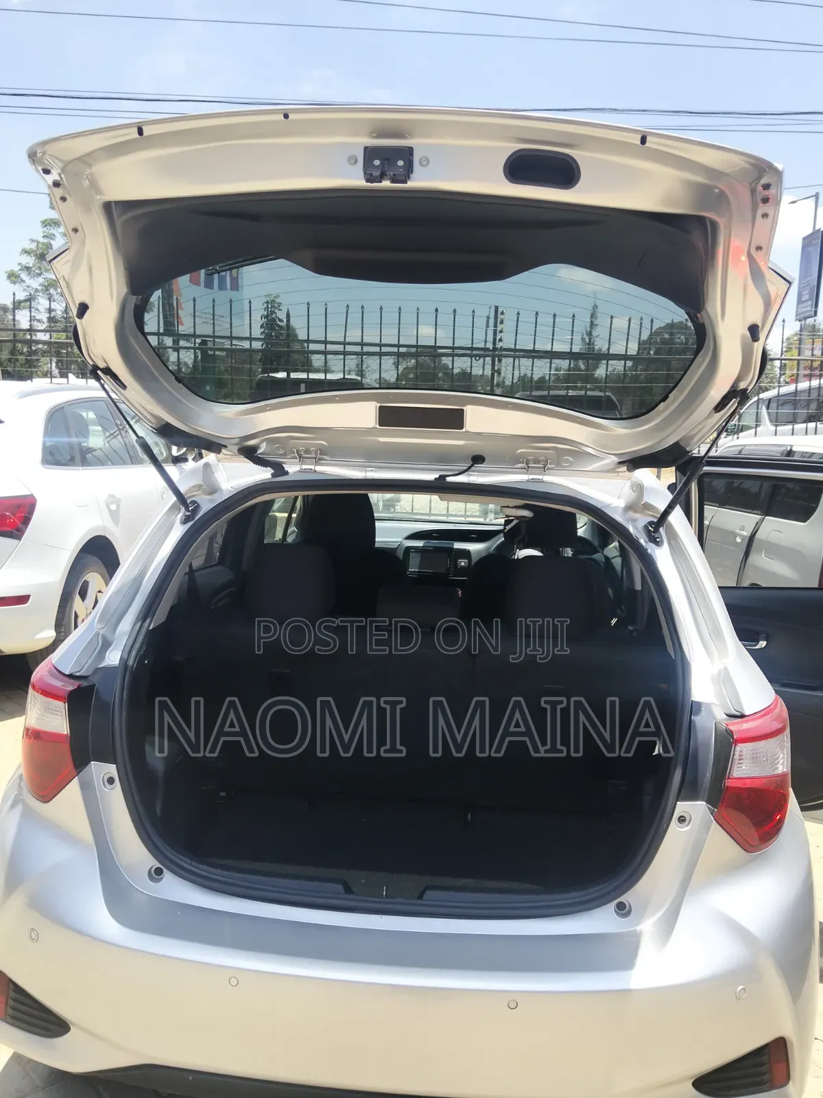 Toyota Vitz 1.3 AWD 5dr 2019 Silver