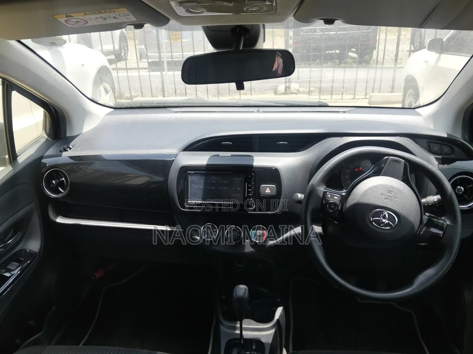 Toyota Vitz 1.3 AWD 5dr 2019 Silver