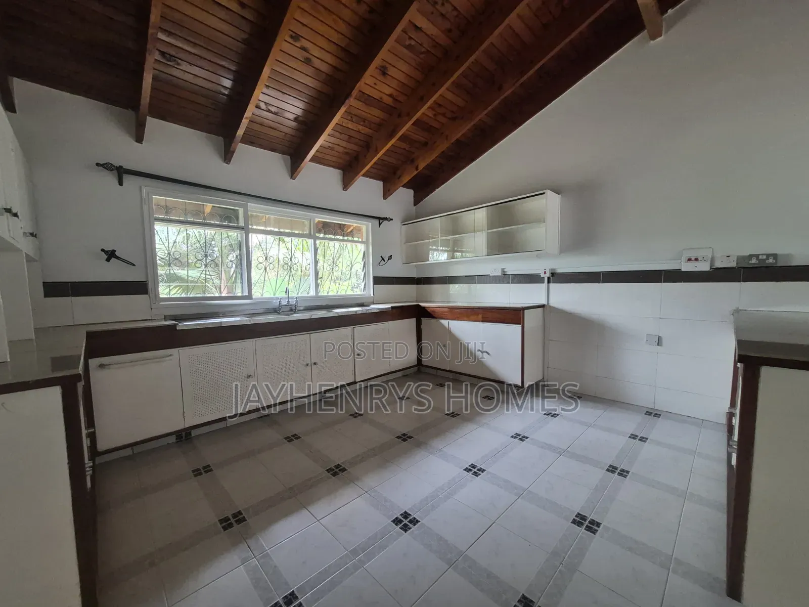 4bdrm House in Runda for rent