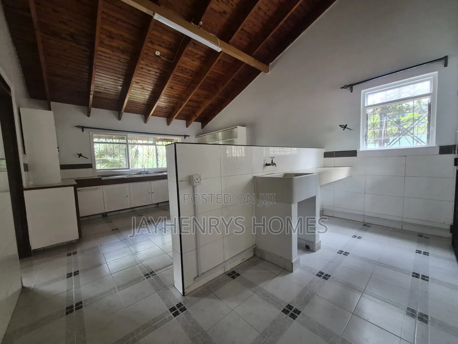 4bdrm House in Runda for rent