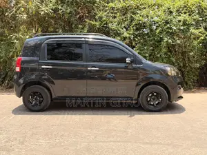 Toyota Porte 2014 Black