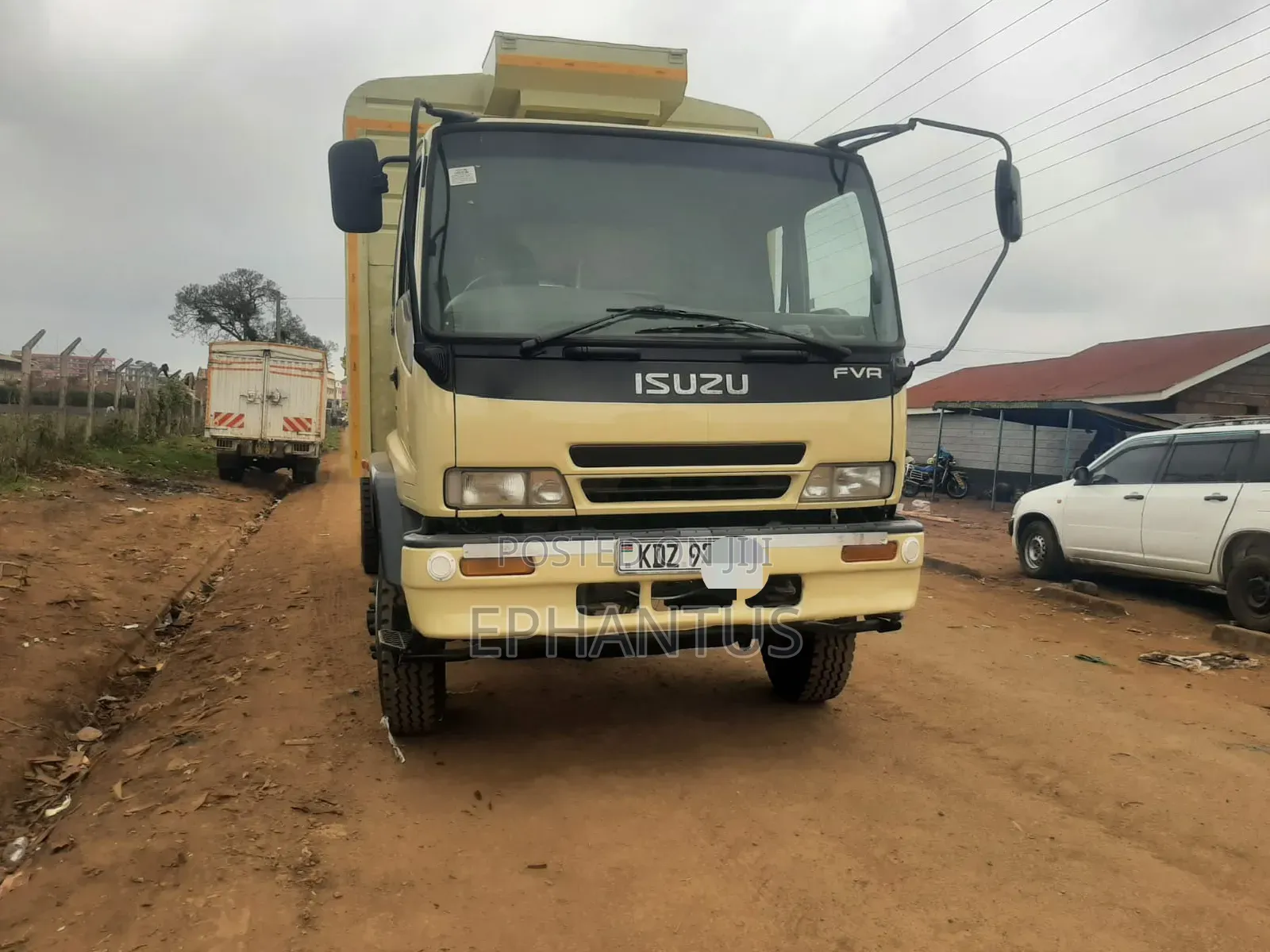 Isuzu Fvr23 2003 Beige