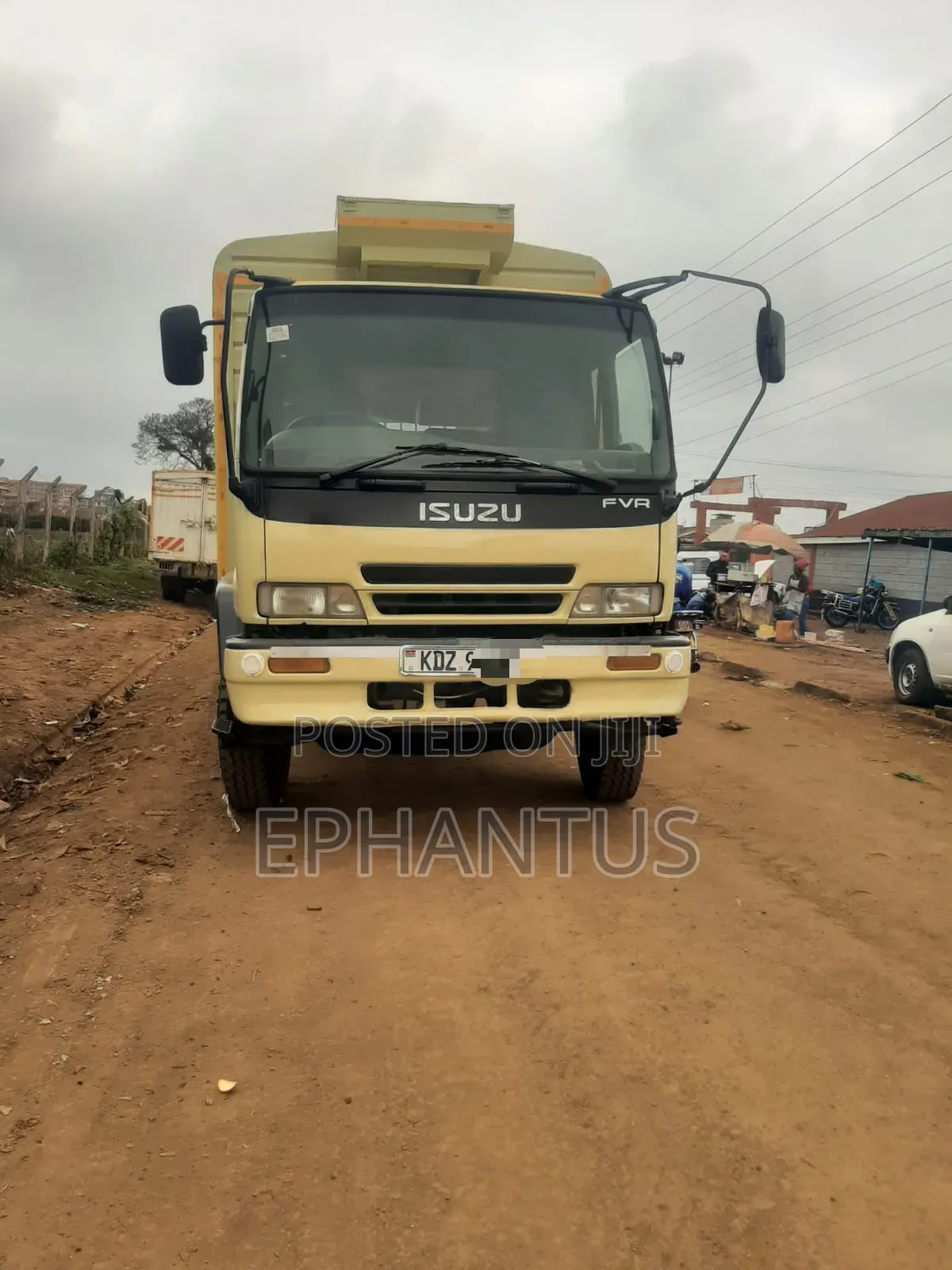 Isuzu Fvr23 2003 Beige