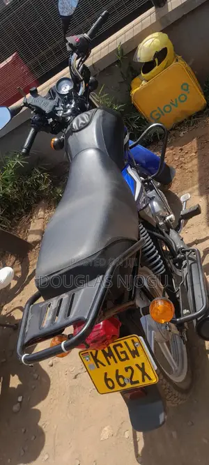 New TVS HLX 125 2025 Blue