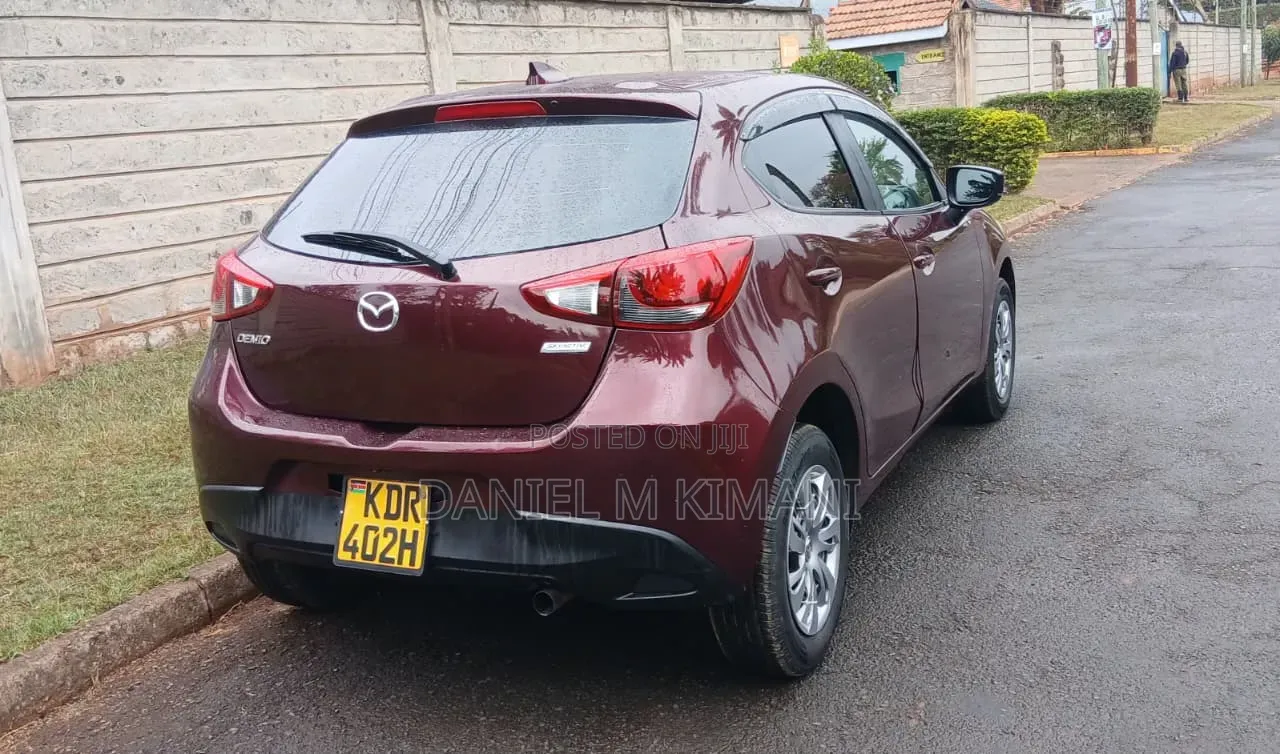 Mazda Demio 2017 Maroon