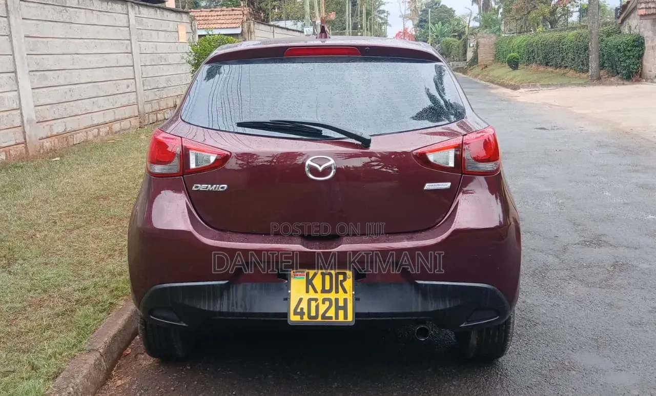 Mazda Demio 2017 Maroon