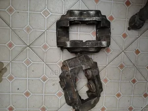 Landcriuser 79 Series Brake Calipers