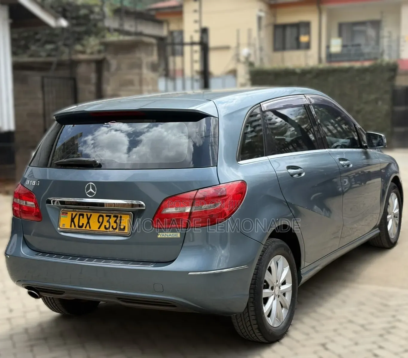 Mercedes-Benz B-Class 2012 Blue