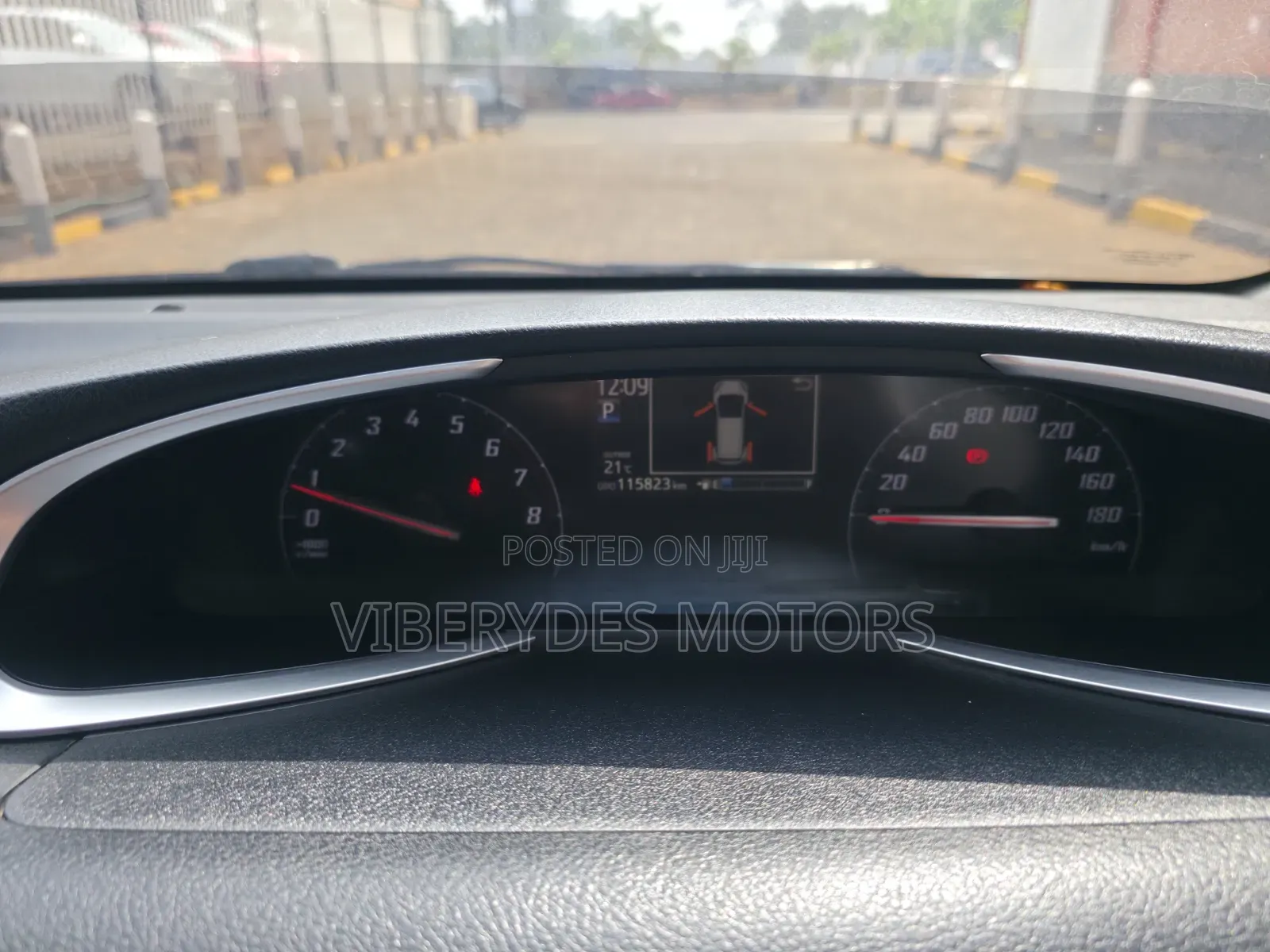 Toyota Sienta 2016 White