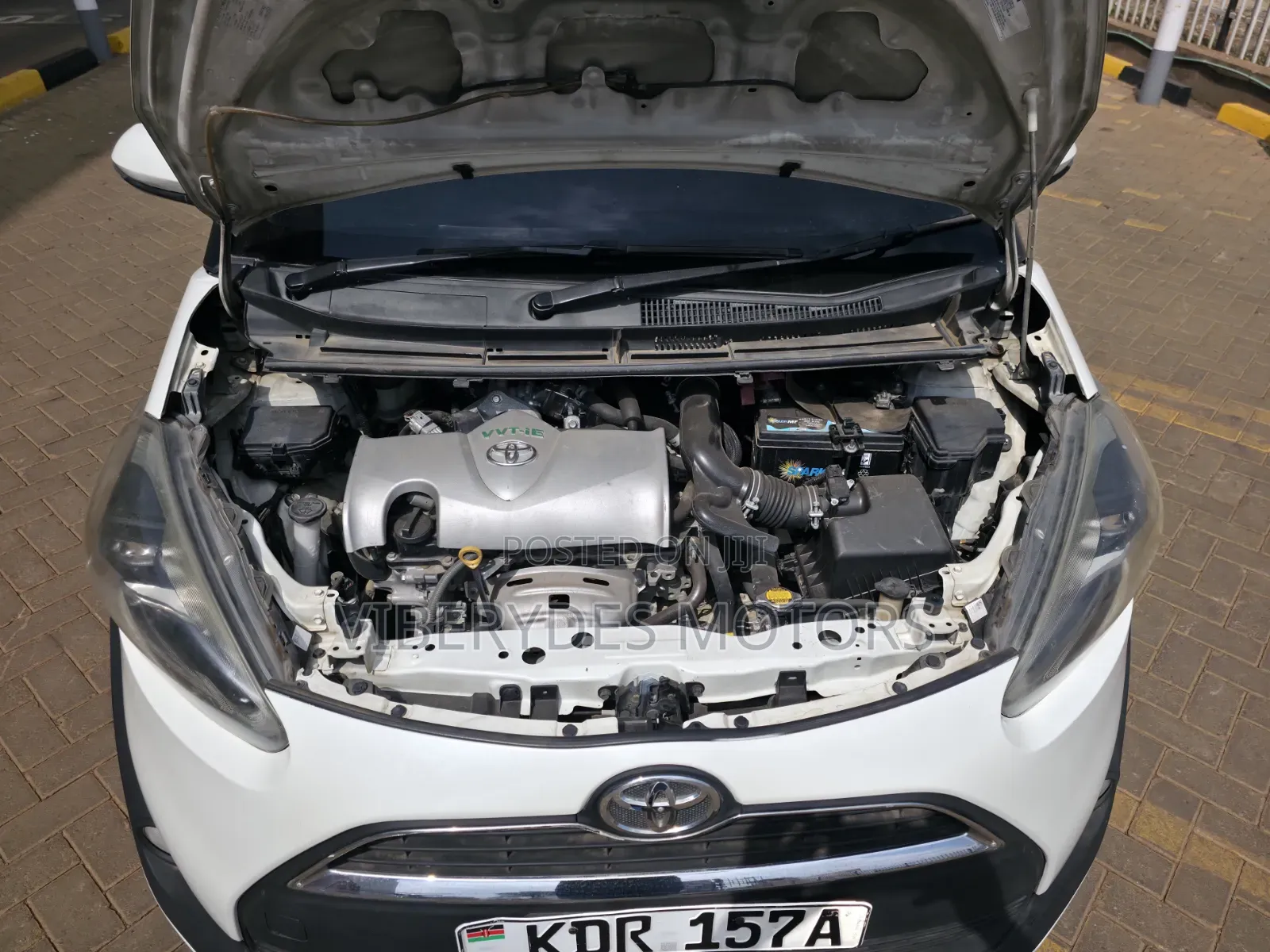 Toyota Sienta 2016 White