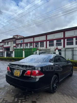 Toyota Crown 2012 Black
