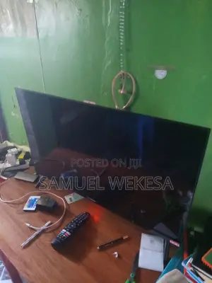 Solarmax Smart TV 32"