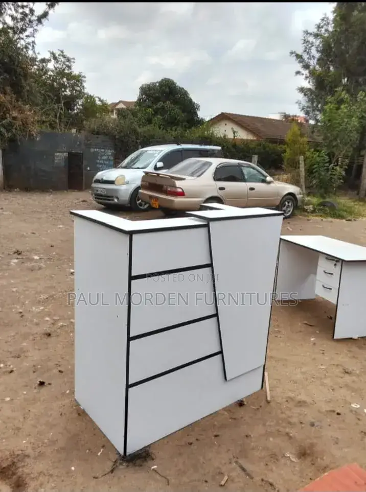 White Brand New Design Reception Office Table 1.2m