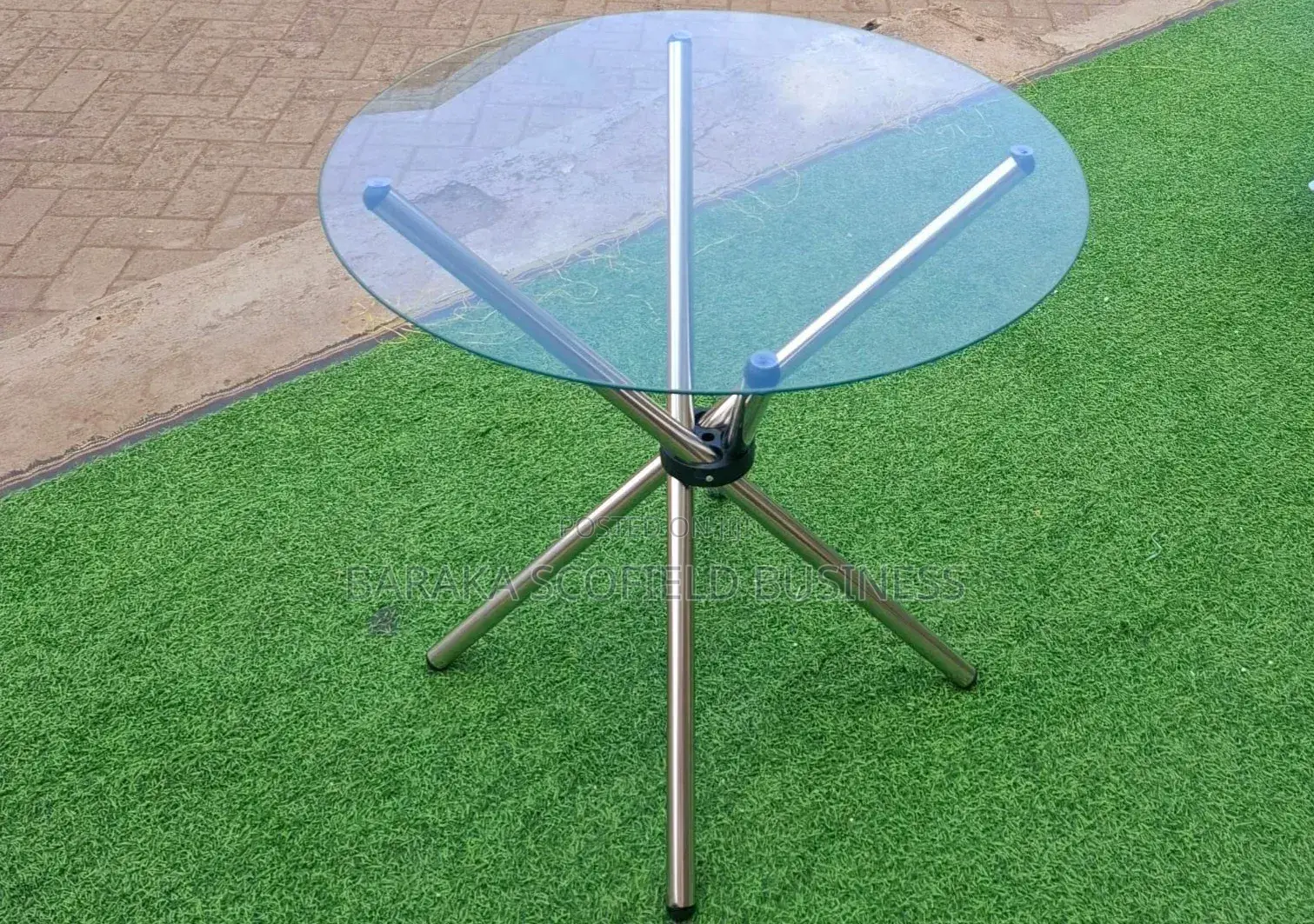 Modern Glass Top Cake Table Gr3
