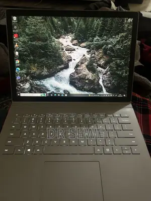 Laptop Microsoft Surface Book 2 8GB Intel Core i5 SSD 250GB