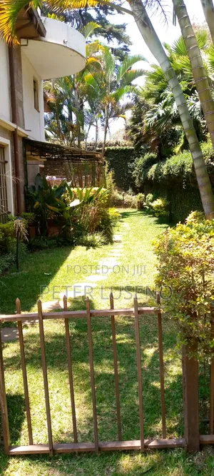 5bdrm Maisonette in Lavington for sale