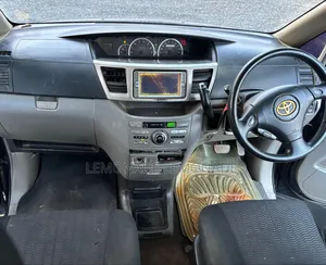 Toyota Voxy 2007 Gray