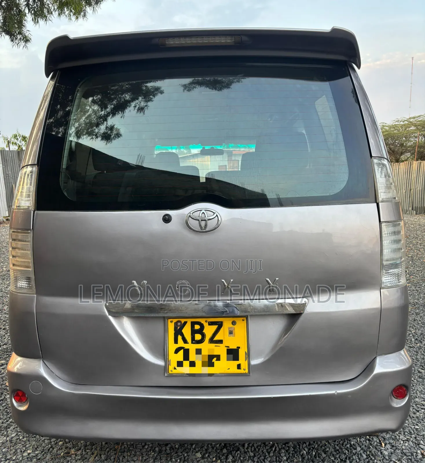 Toyota Voxy 2007 Gray