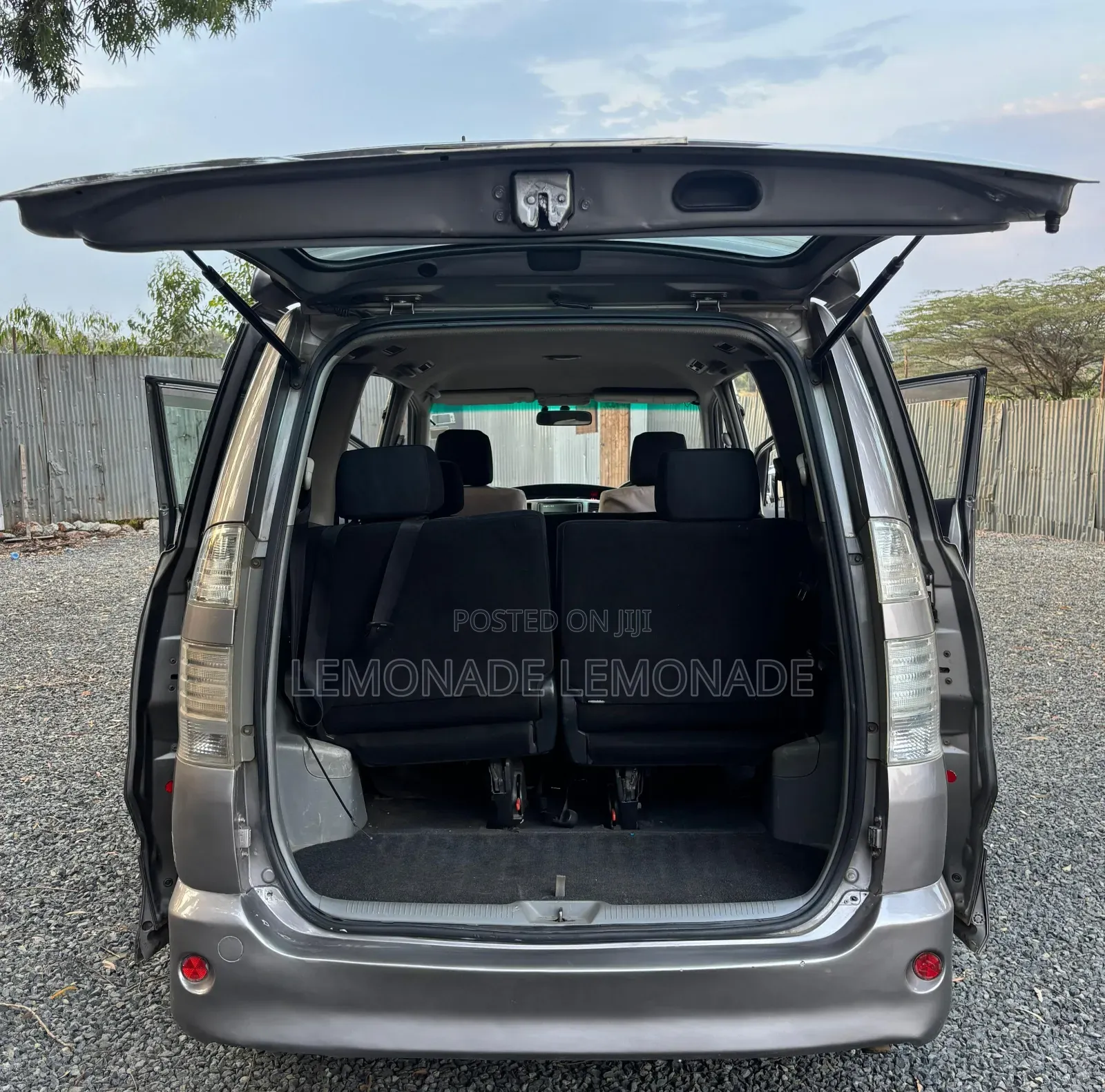 Toyota Voxy 2007 Gray