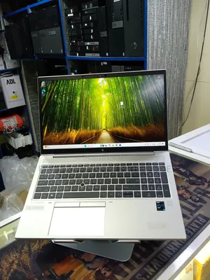 Laptop HP EliteBook 850 G8 8GB Intel Core i7 SSD 256GB