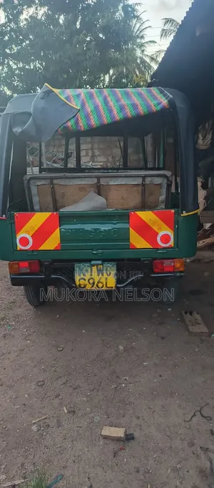 Piaggio 2023 Green