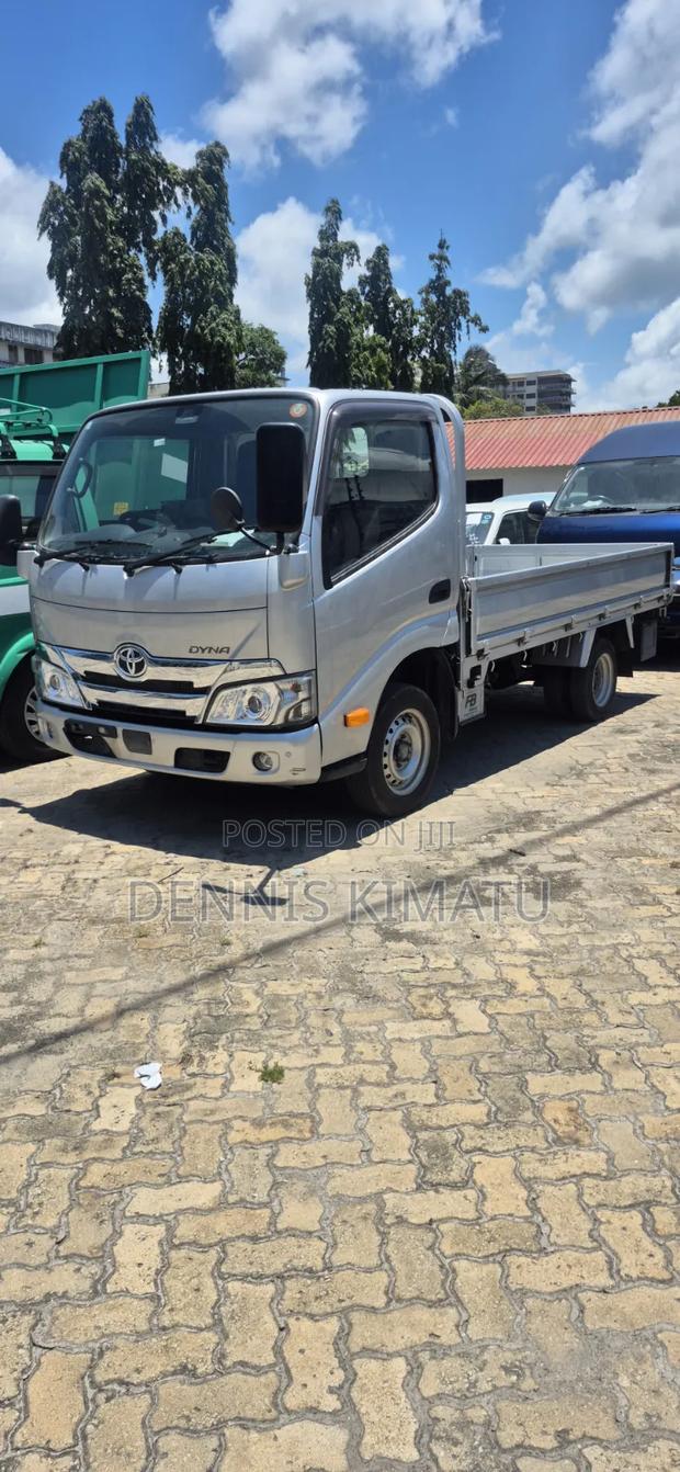 Mini Truck - thumbnail 2