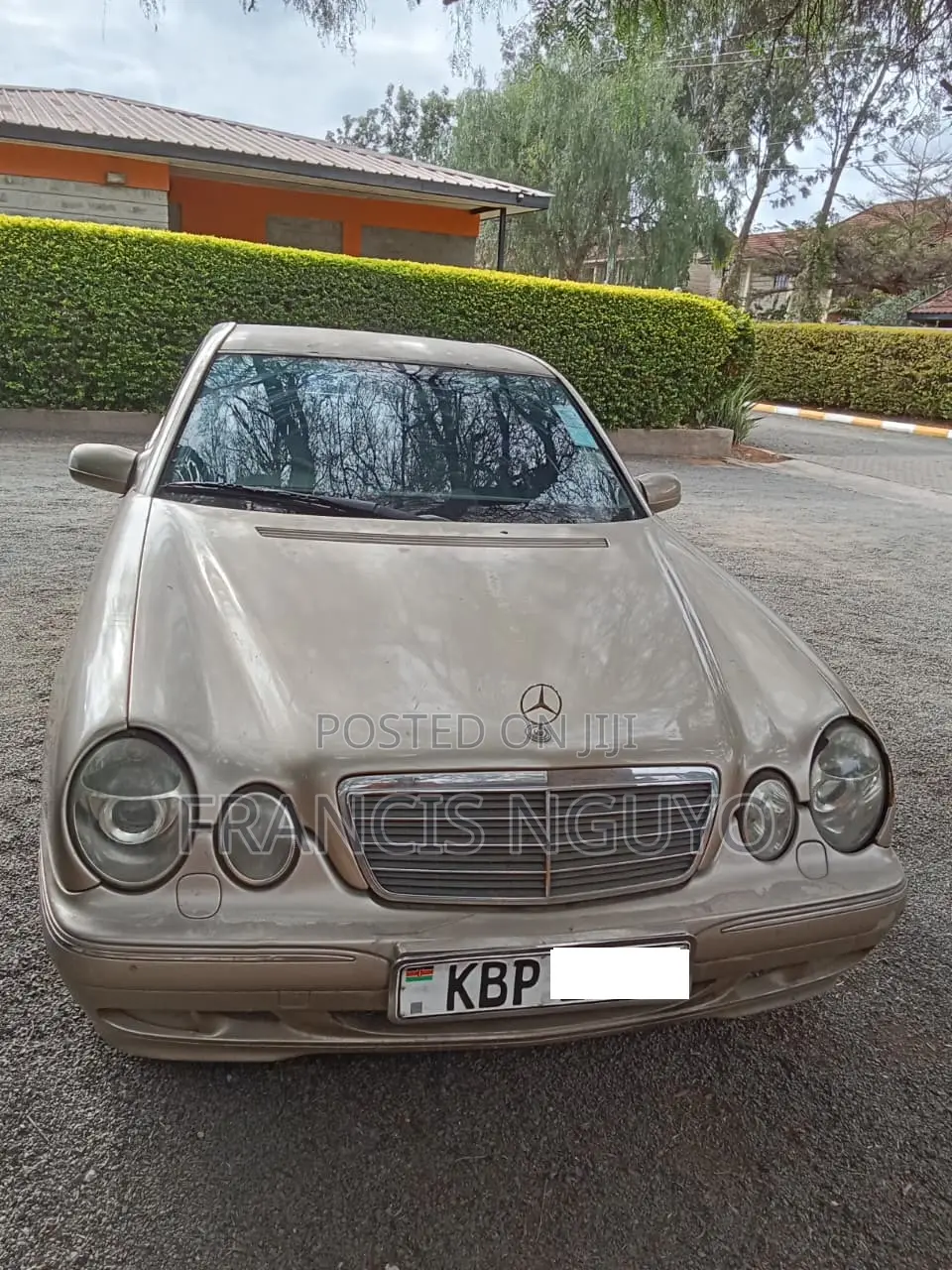 Mercedes-Benz E200 2001 Beige