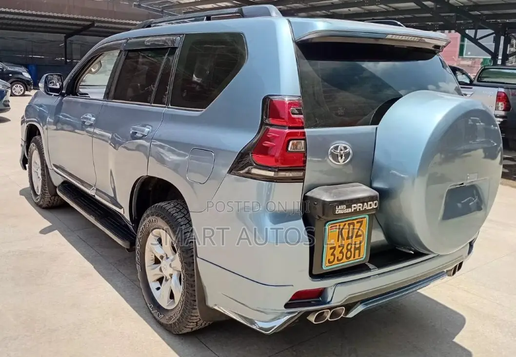 Toyota Land Cruiser Prado 2013 Blue