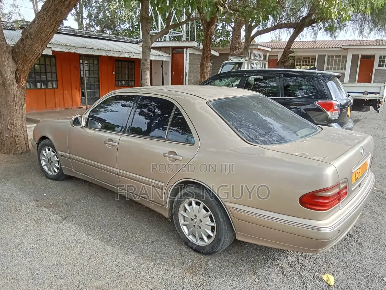 Mercedes-Benz E200 2001 Beige