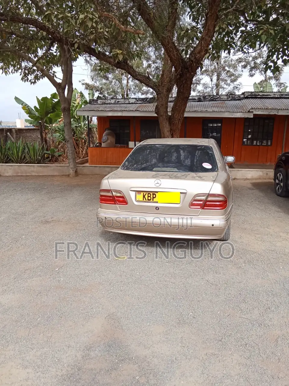 Mercedes-Benz E200 2001 Beige