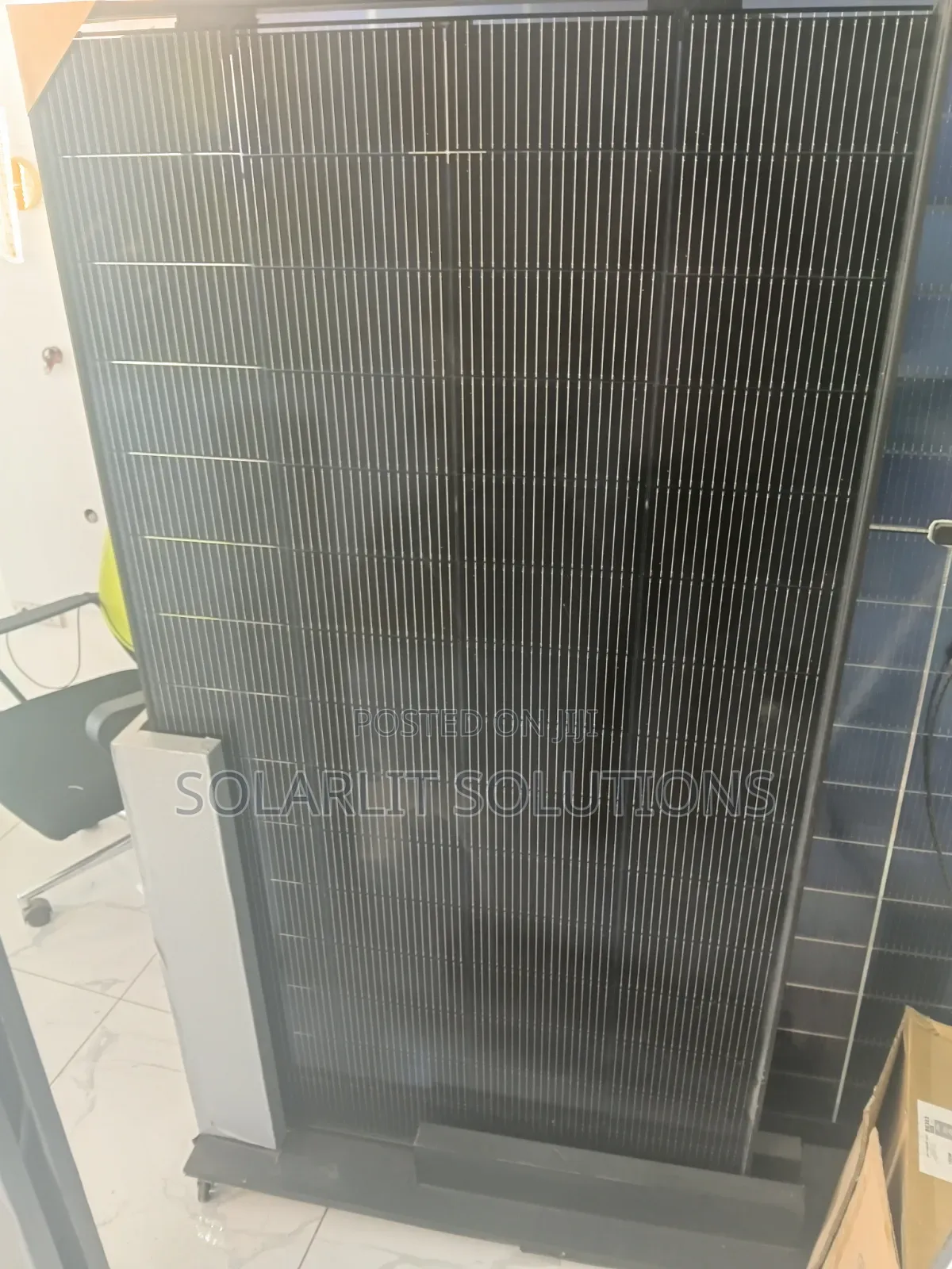 330W High-Efficiency Monocrystalline Black Frame Solar Panel