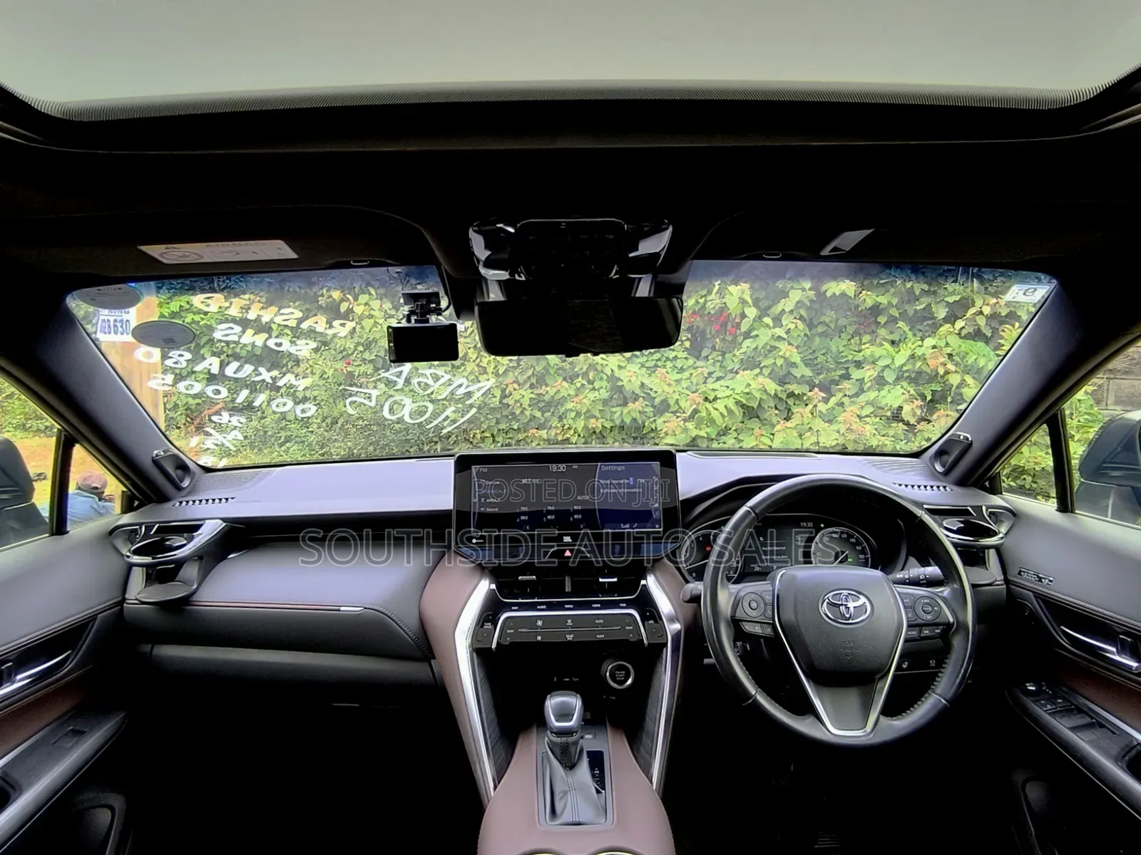 Toyota Harrier 2.0 2020 Black