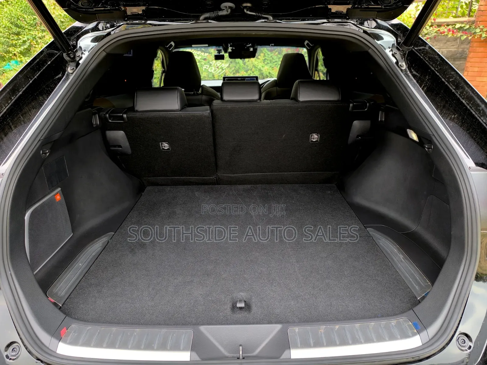 Toyota Harrier 2.0 2020 Black