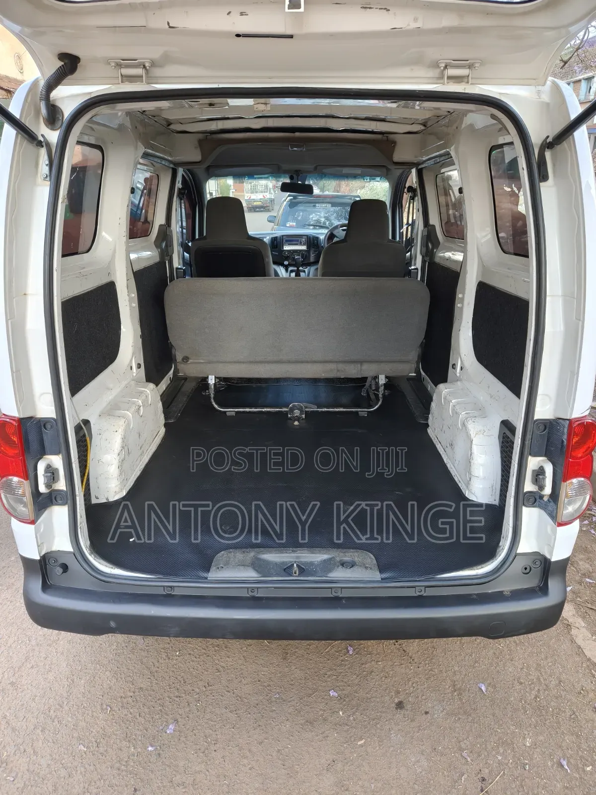 Nissan NV350 2014 White